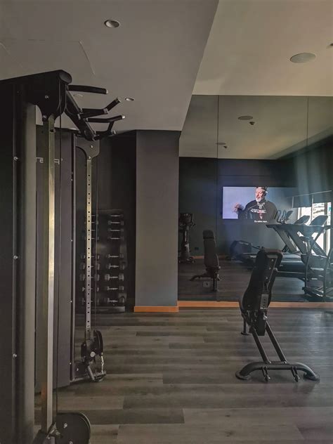 VERSATILE :: the hotel that suits you.